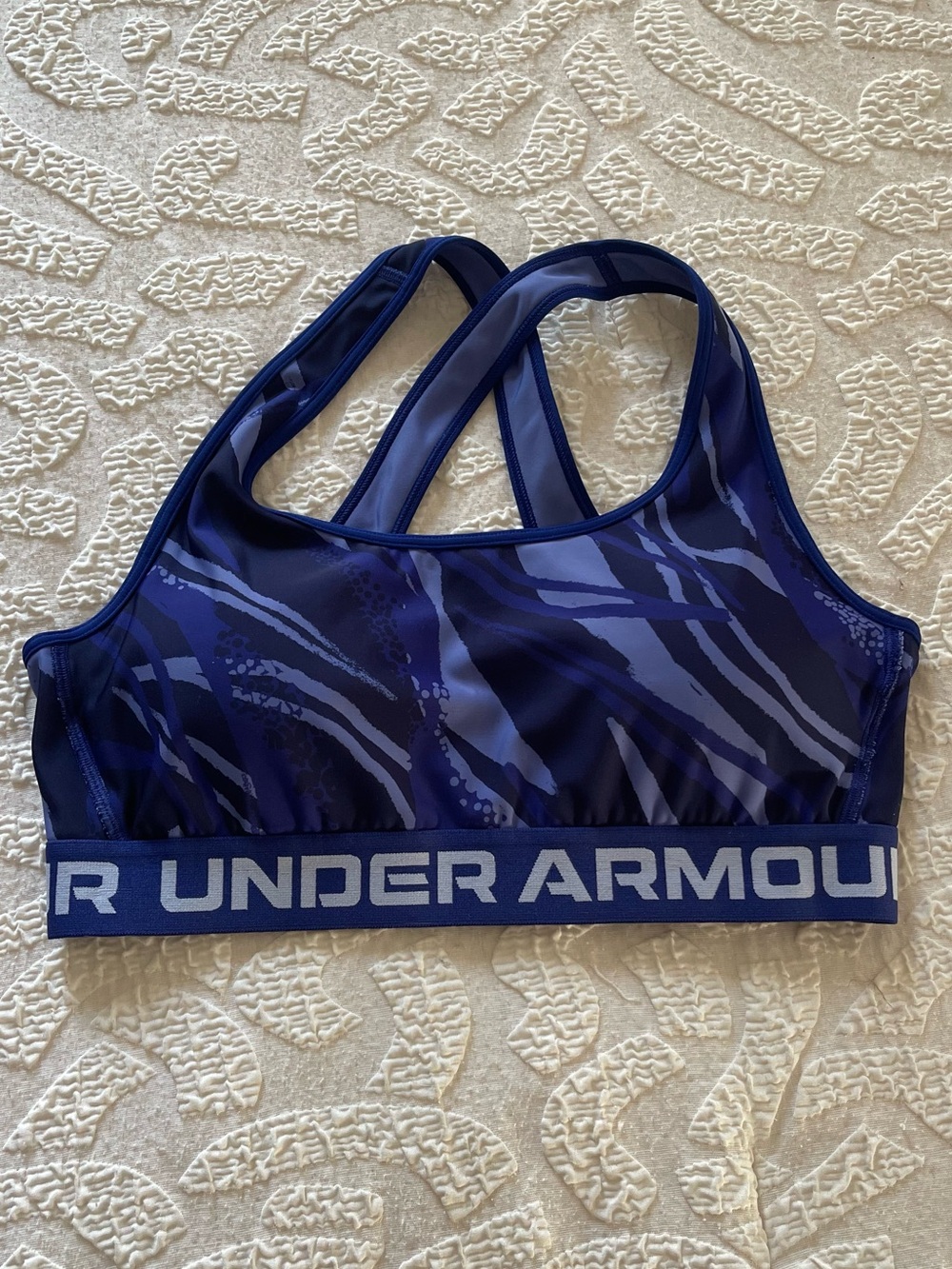 Under Armour Women's Navy and Royal Blue Strappy Sports Bra padded large